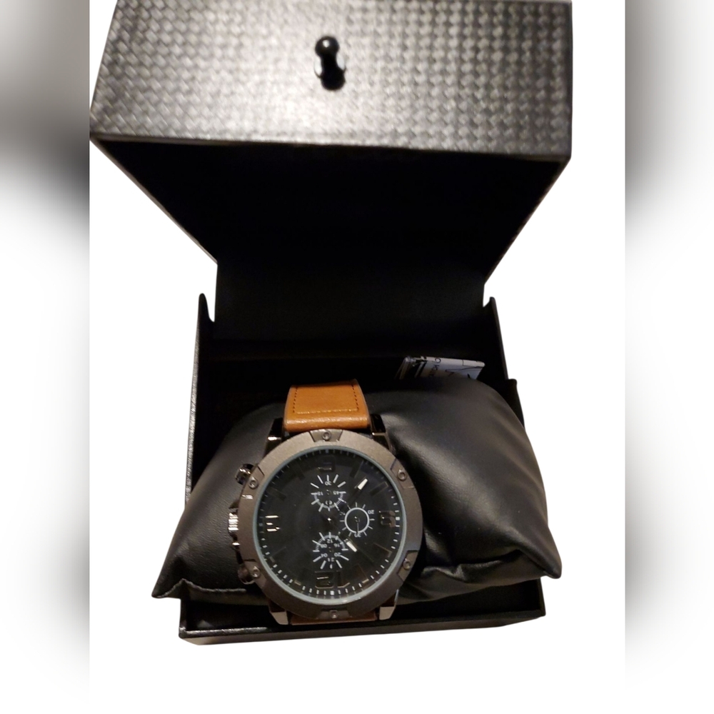 Mens Folio Stylish Black and Brown Watch